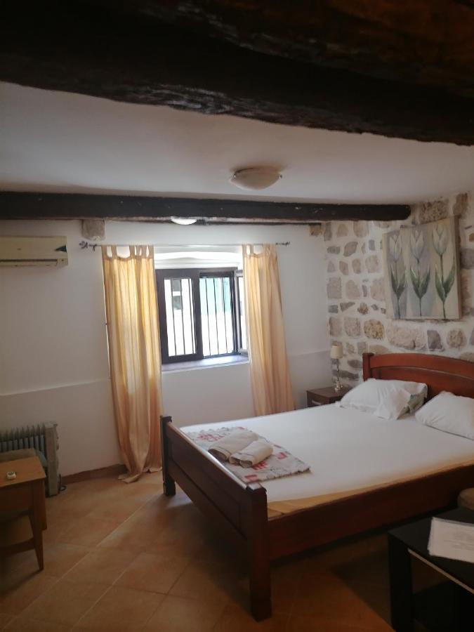 Apartments Monika Old Town Kotor Exterior photo